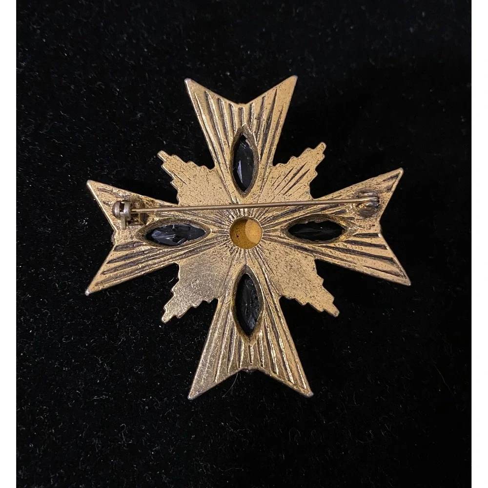 Vintage Florenza unsigned Maltese‎ Cross Pin Brooch